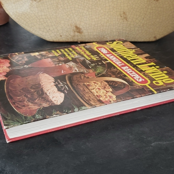 1986 Southern Living Annual Recipes - Picture 4 of 11